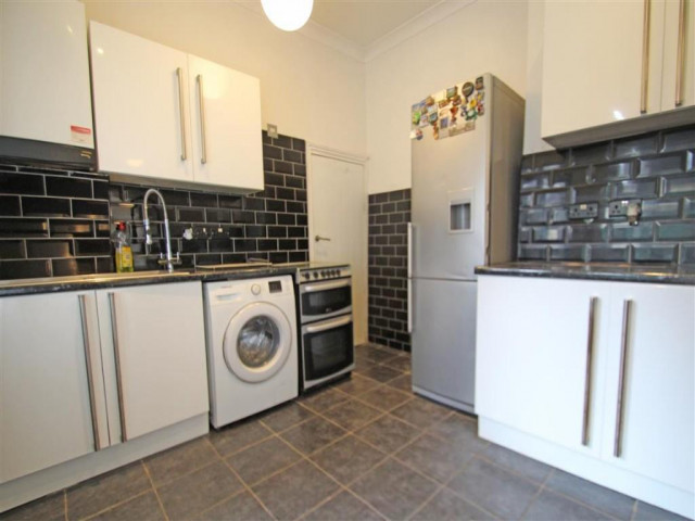 image 4 of a 2 Flat in Romford | FML Estates