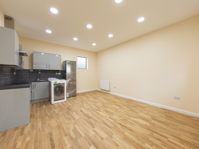 image 2 of a 1 Apartment in Barking | FML Estates
