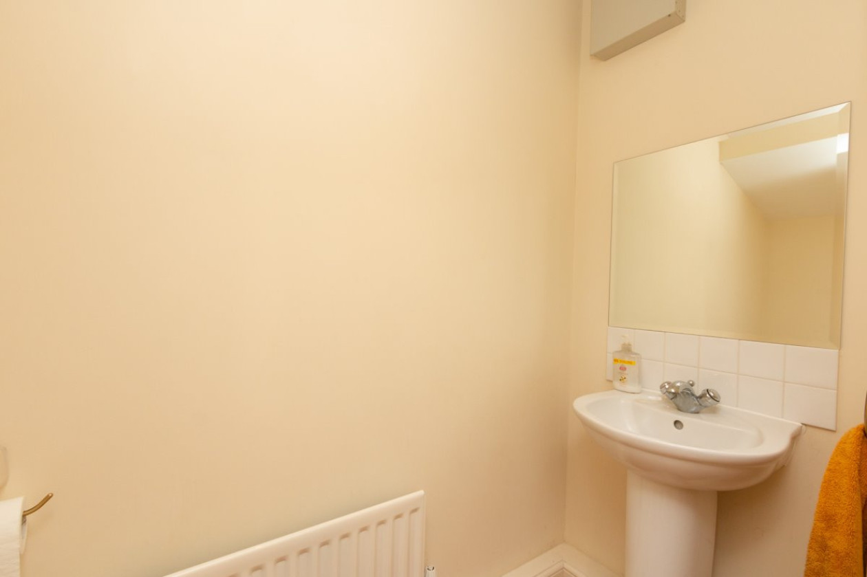 image 8 of a 3 Terraced in Chineham | FML Estates